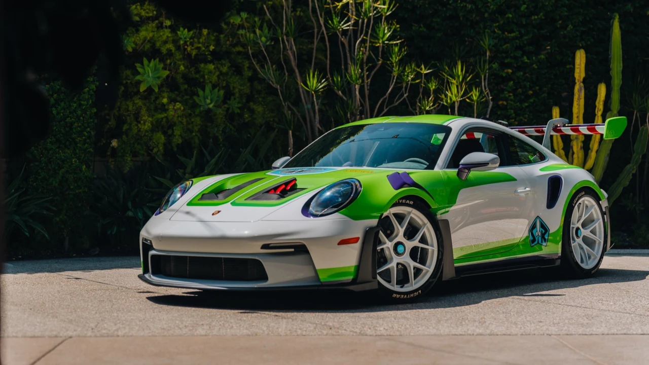 Model Porsche x „Toy Story" Buzz Astral