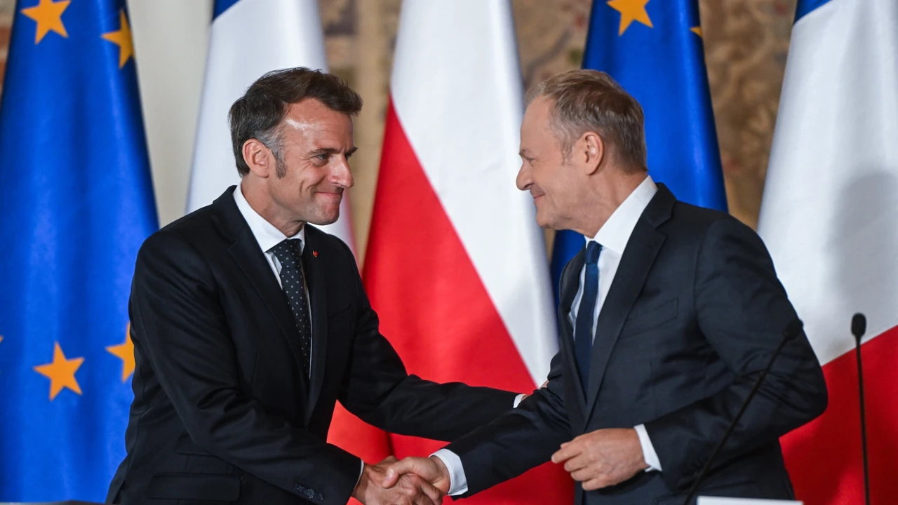 Donald Tusk z prezydentem Francji Emmanuelem Macronem