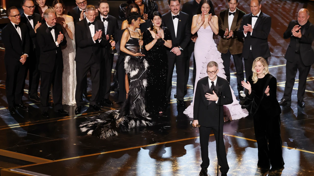 Ekipa filmu &bdquo;Jedna bitwa po drugiej&rdquo; świętuje oscarowe zwycięstwo