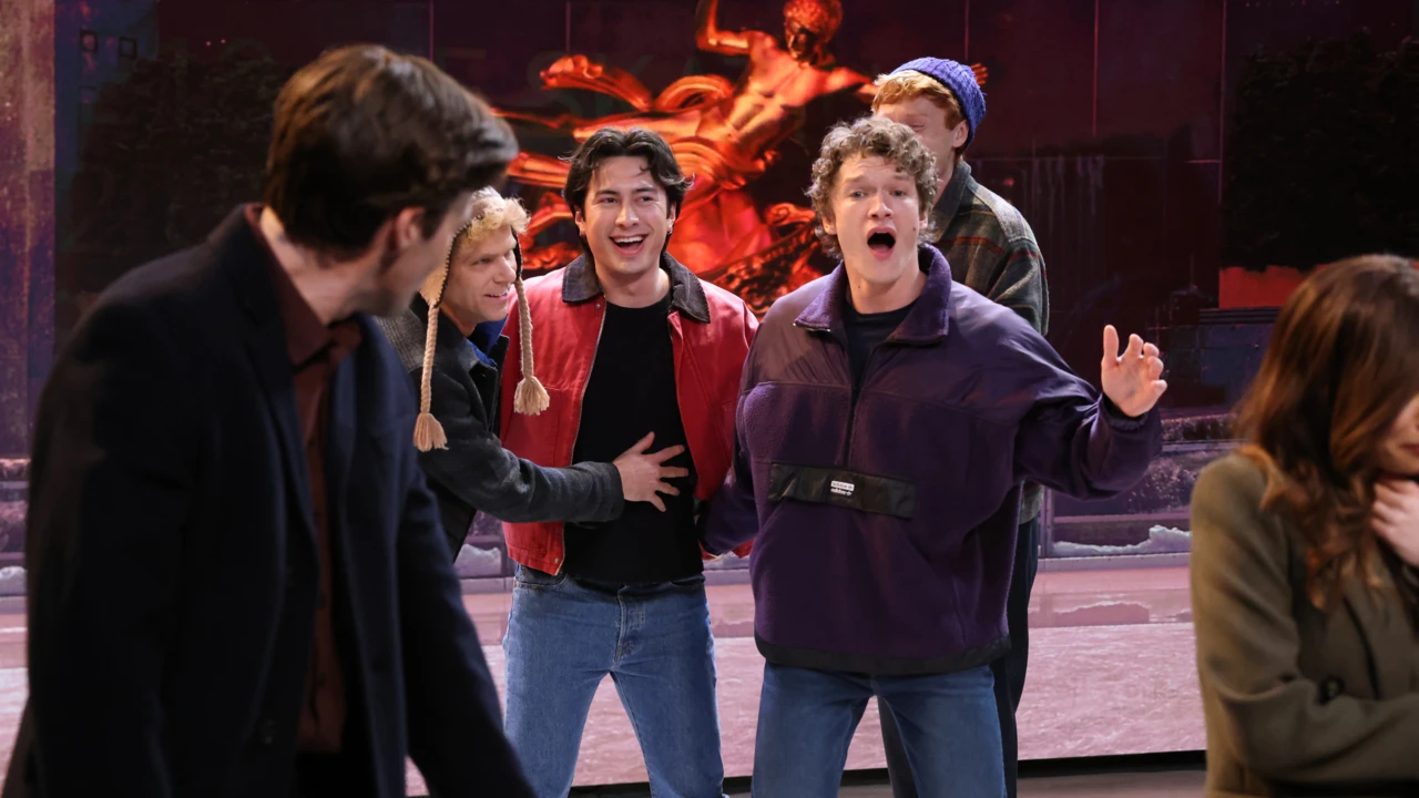 Hudson Williams w Saturday Night Live