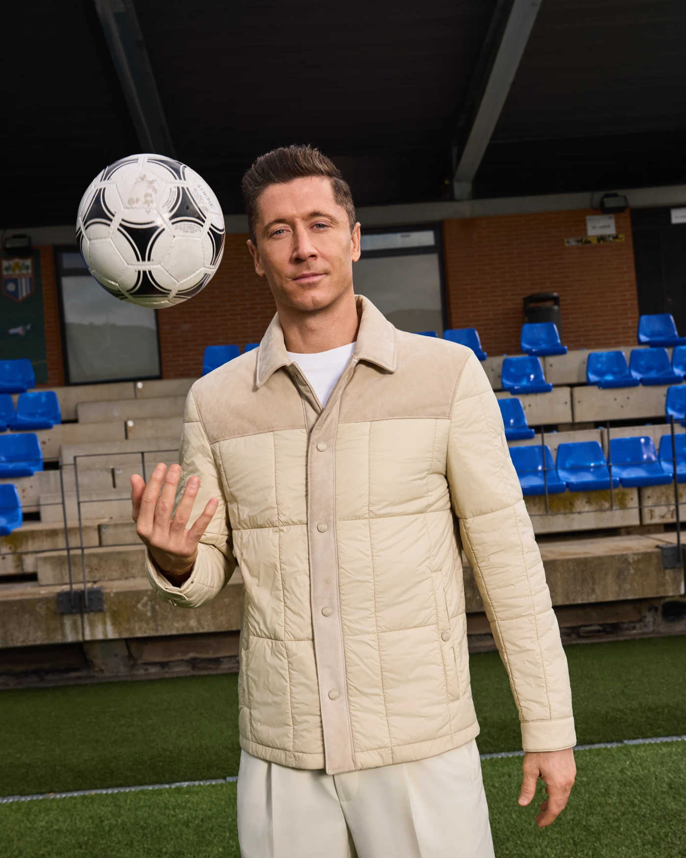 Robert Lewandowski x MACKAGE