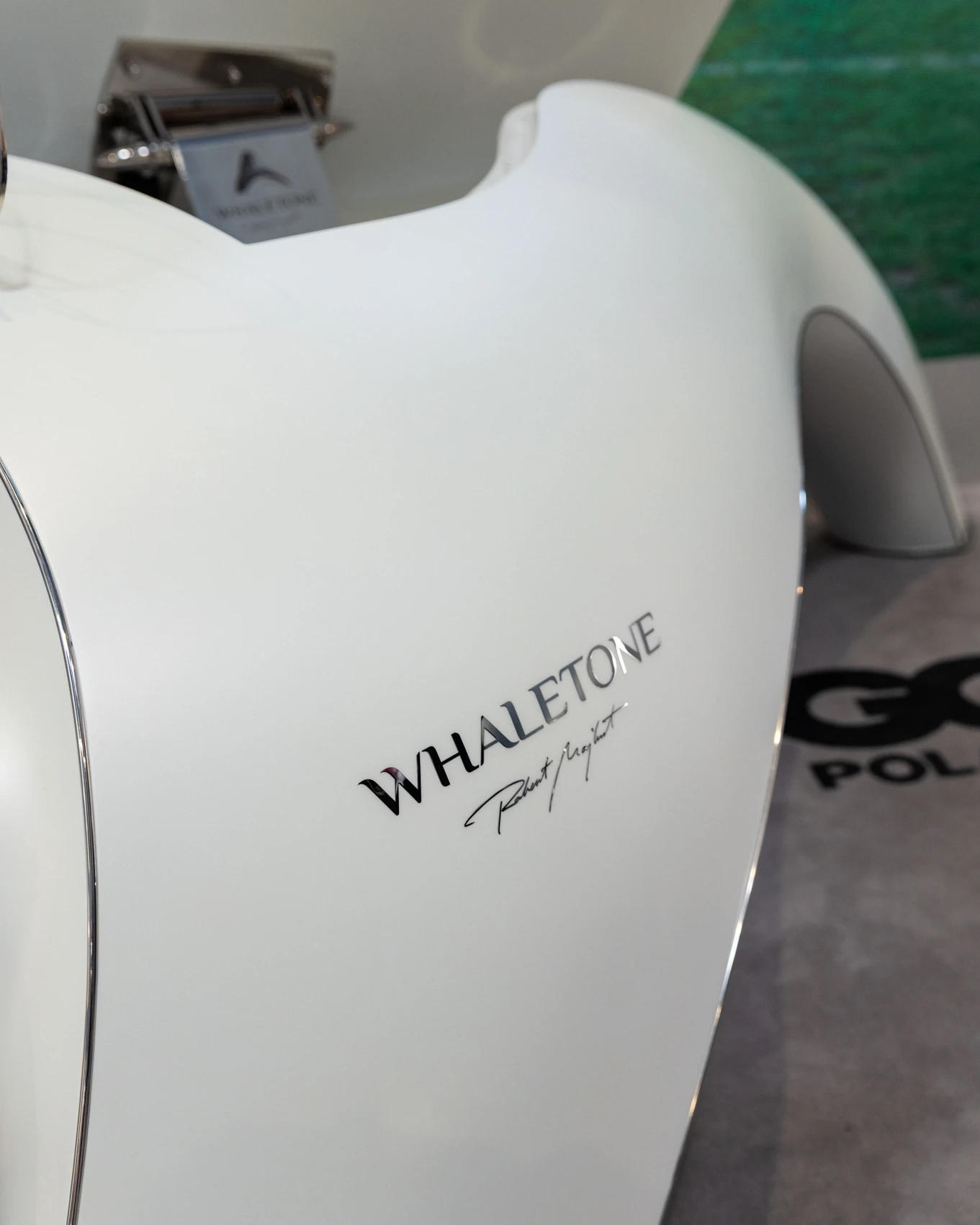 Fortepian Whaletone