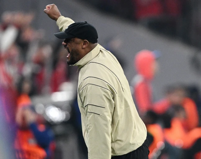 Vincent Kompany podczas ćwierćfinału Ligi Mistrz&oacute;w Bayern Monachium-Real Madryt