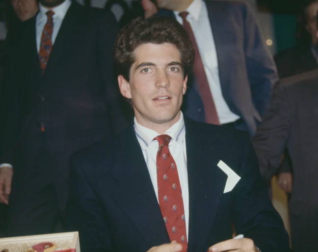 John F. Kennedy Jr. &ndash; idol mimo woli