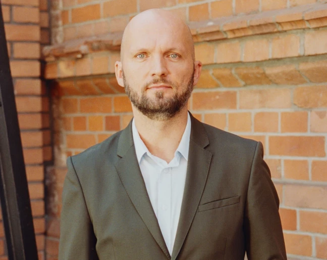 Zbigniew_Kokot_GQ_RAMKA