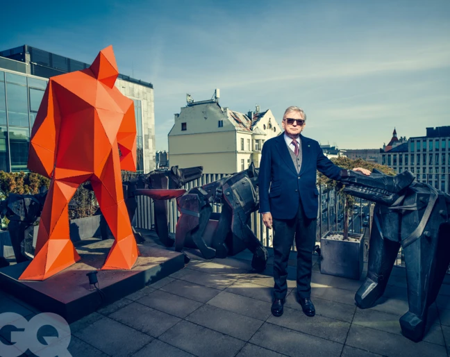 Artur Dela w sesji dla GQ Poland
