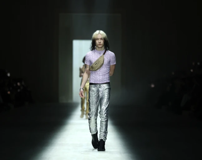 Nettspend pokaz Gucci Demna 2026
