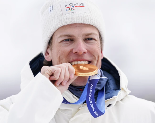Johannes H&oslash;sflot Kl&aelig;bo zdobył najwięcej złotych medali w historii podczas jednych zimowych igrzysk olimpijskich