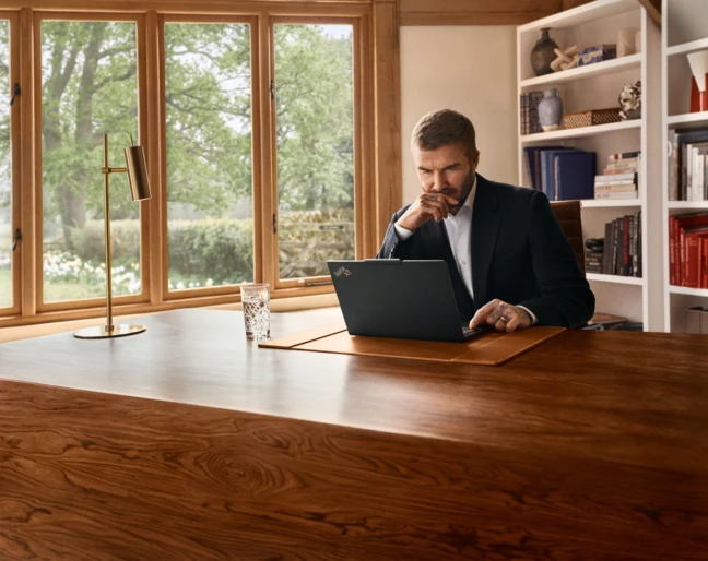 David Beckham Lenovo (1)