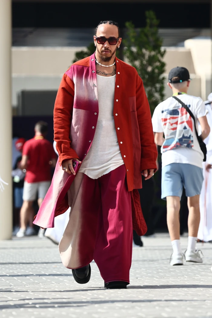 Lewis Hamilton style outfit