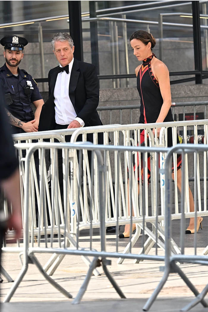 Hugh Grant i Anna Elisabet Eberstein na liście gości