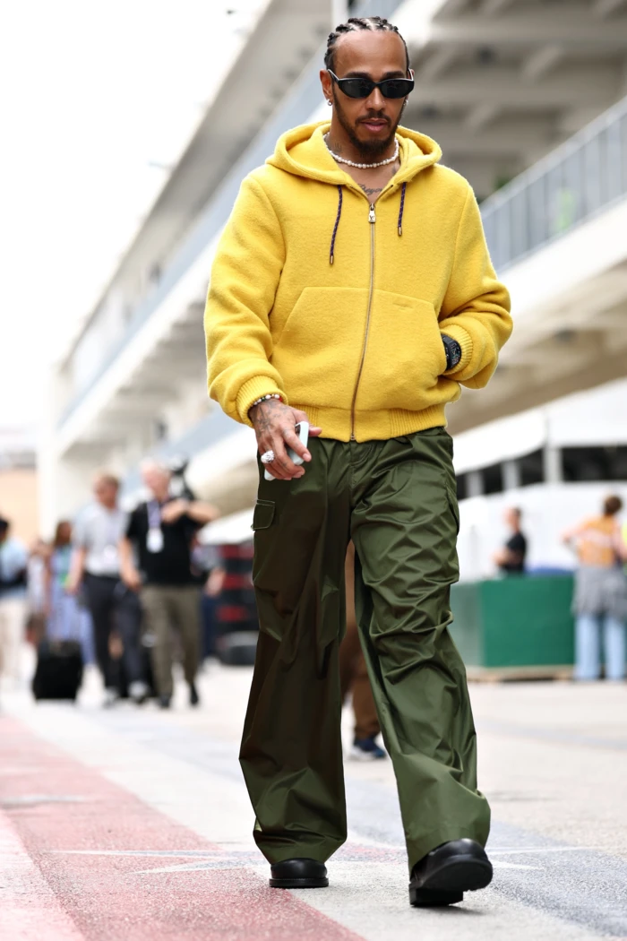 Lewis Hamilton style outfit
