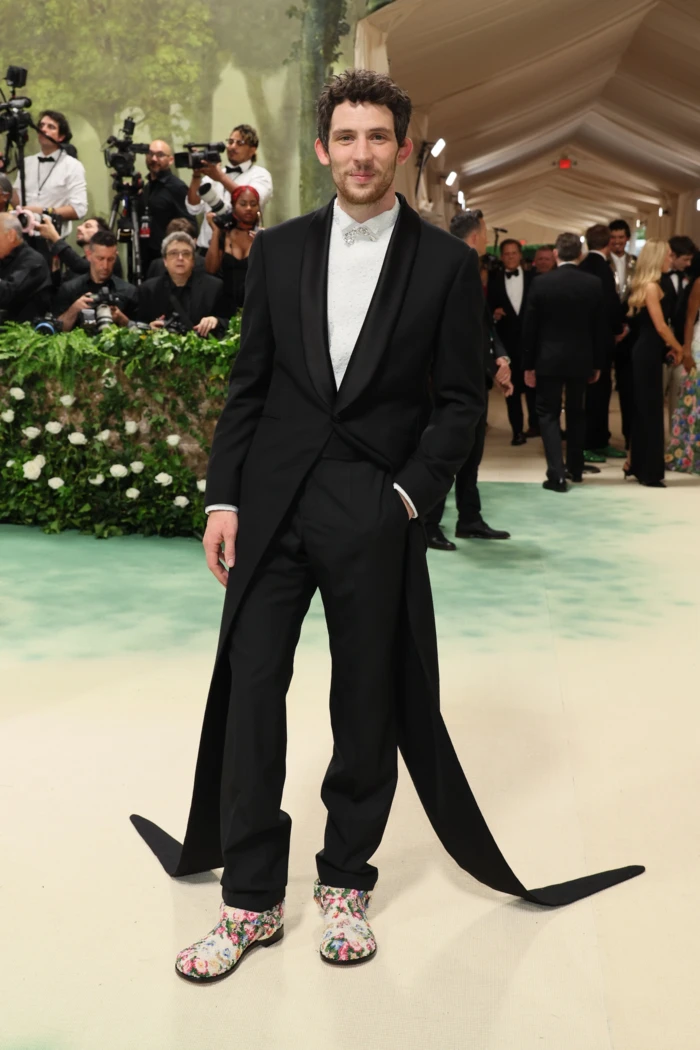 Josh O Connor Met Gala