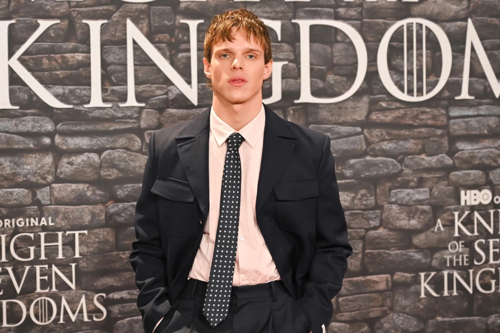 Finn Bennet James Bond