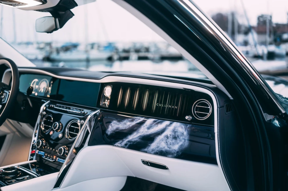 Rolls-Royce Cullinan Yachting