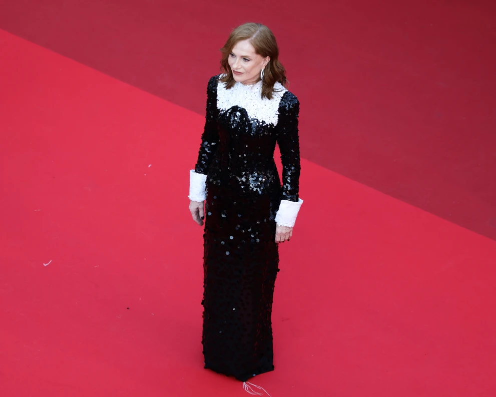 Isabelle Huppert gra gł&oacute;wną rolę w filmie &bdquo;Historie r&oacute;wnoległe&rdquo;