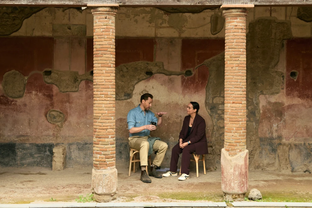 102_Eruption_PompeiiOutOfTimeWithTomHiddleston_005