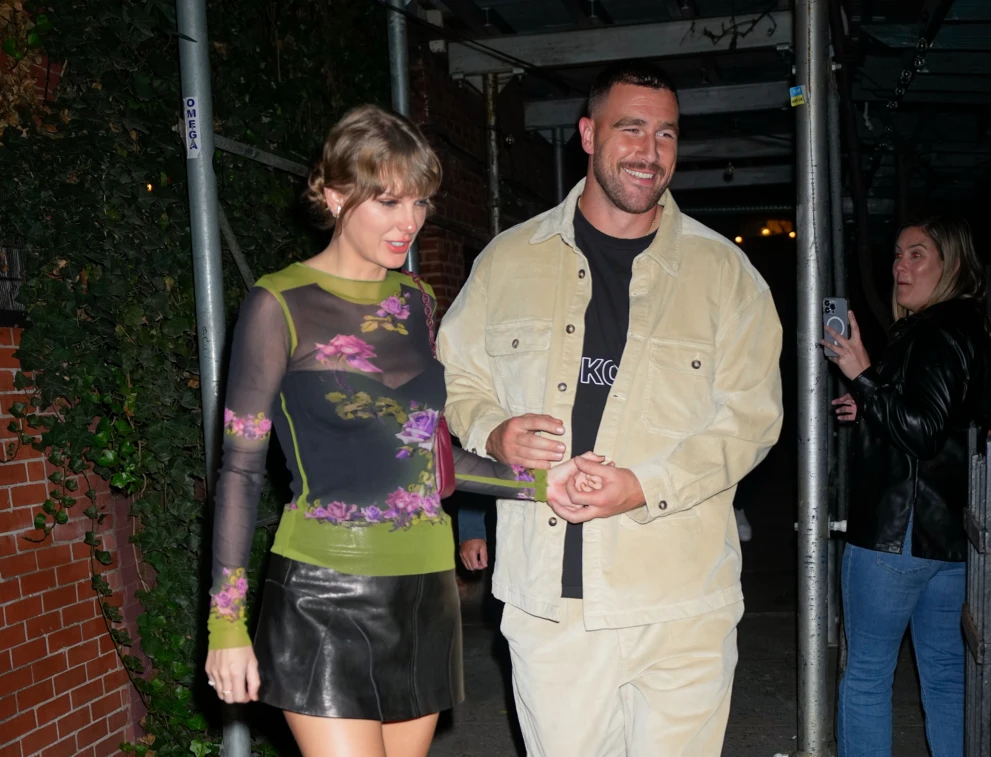 Jedno z pierwszych wsp&oacute;lnych zdjęć Taylor Swift i Travisa Kelcego