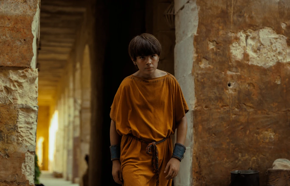 101_Tremors_PompeiiOutOfTimeWithTomHiddleston_044