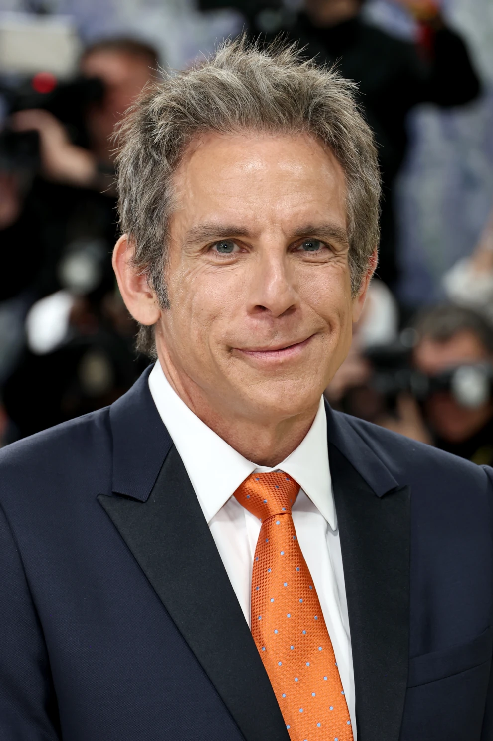 Ben Stiller pomarańczowym krawatem oddał hołd Knicksom