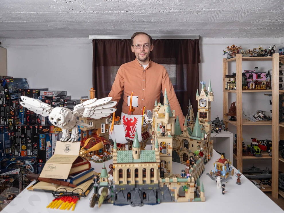 LEGO® Harry Potter™ Zamek Hogwart. Wieże, wieżyczki, komnaty i wiele innych detali. Kacper Popiołek w klockach LEGO ceni to, że starają się wiernie odwzorowywać sceny z filmów