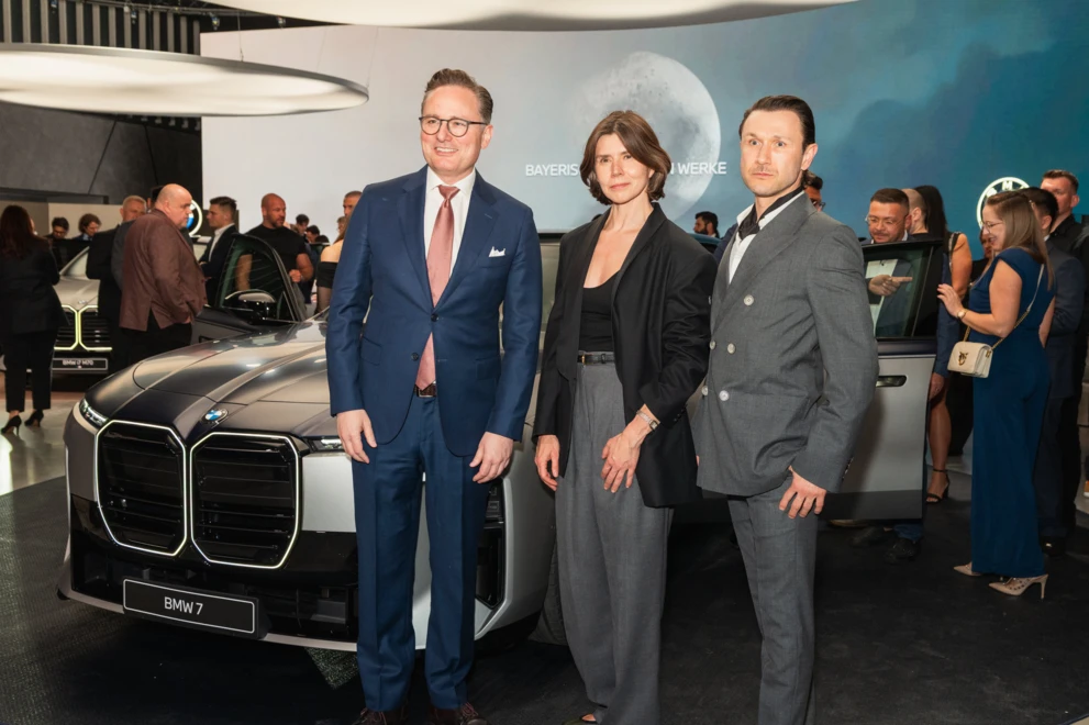 BMW7-264