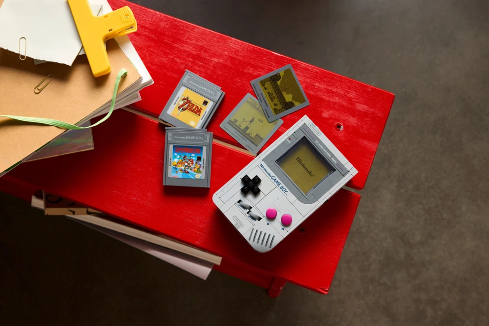 LEGO® Icons Game Boy (72046)