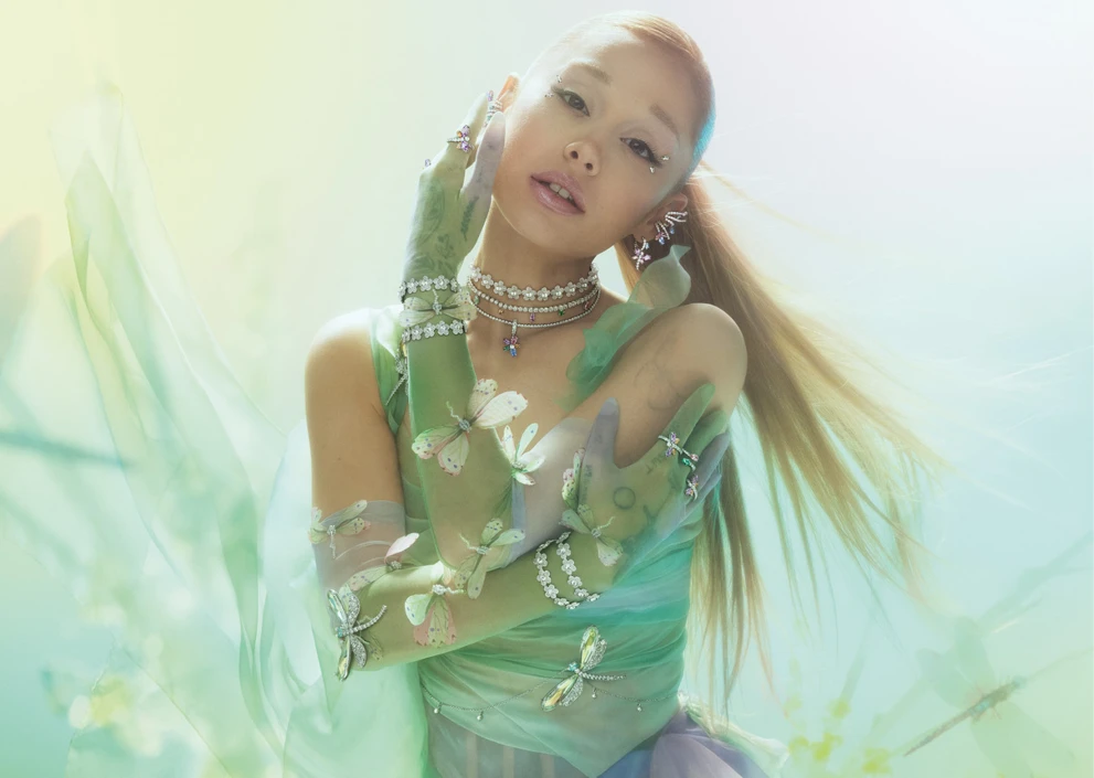 SWA_ArianaGrande_CapsuleCollection_2.0_hor