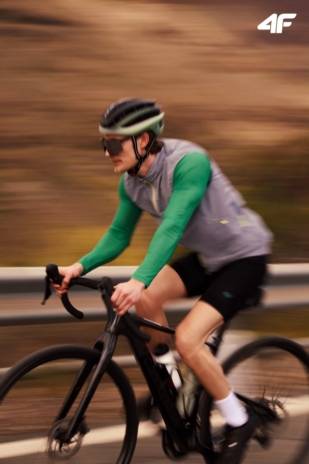 Kolekcja ubrań dla rowerzyst&oacute;w 4F CYCLING