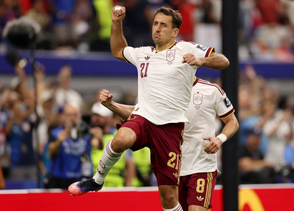 Mikel Oyarzabal w meczu półfinałowym z Francją