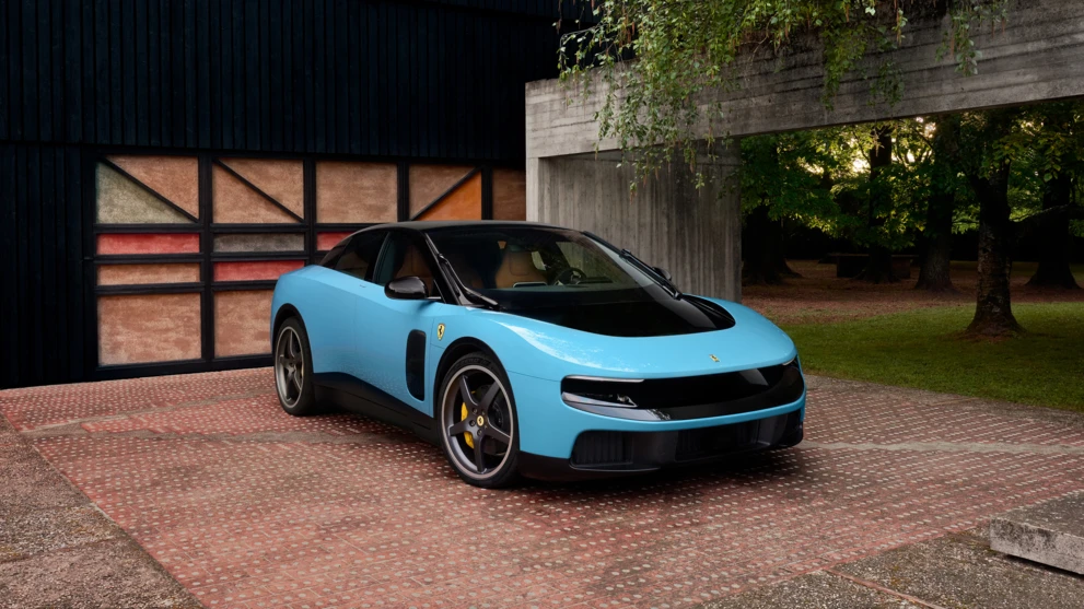 FERRARI_LUCE_FRONT_3Q_16x9_RGB_WEB_SOCIALS_2bf10fa8-4640-4249-bba4-5f25d250a991