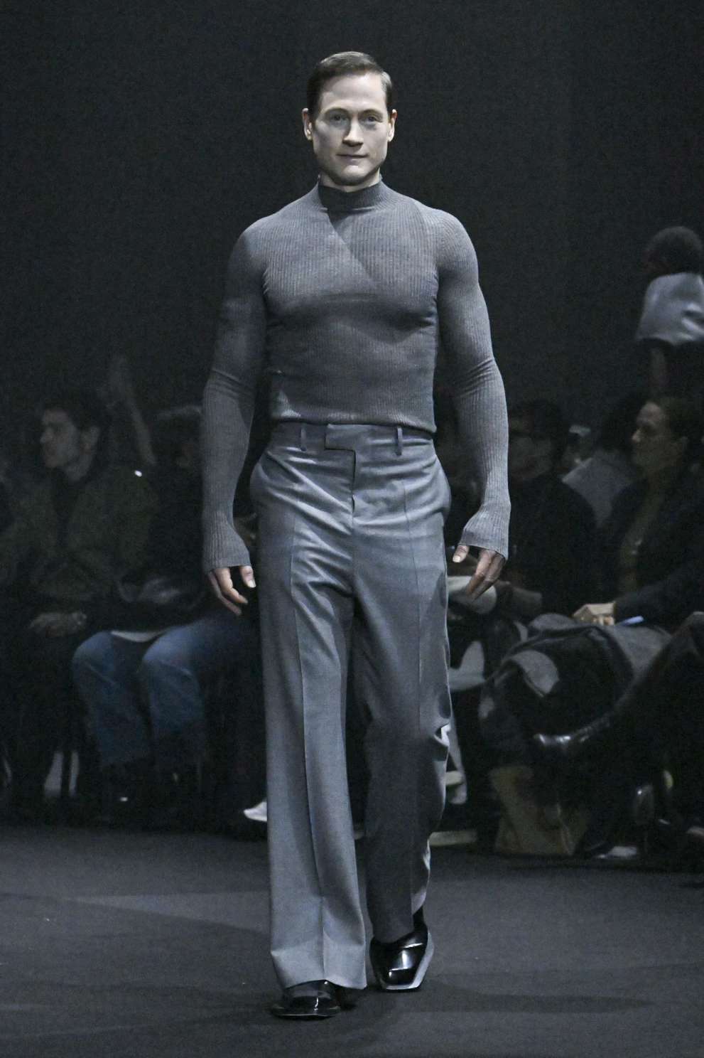 Bryan Johnson debiutuje jako model w pokazie Matières Fécales
