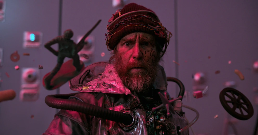 Sam Rockwell w filmie „Baw się dobrze i przeżyj”