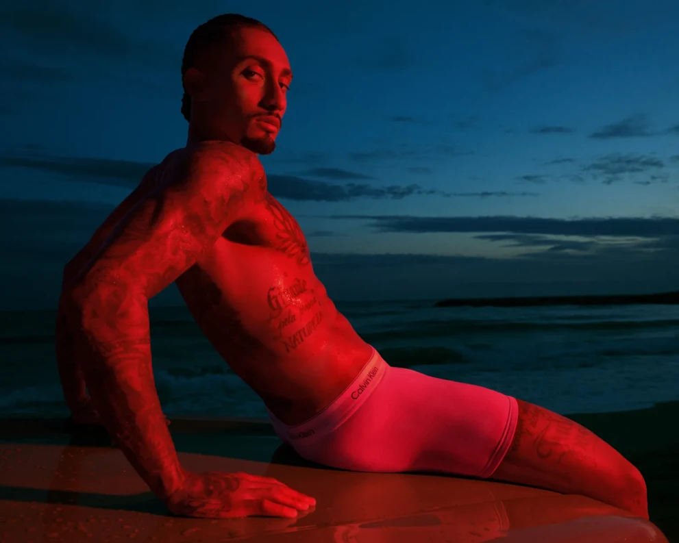Raphinha twarzą nowej kampanii męskiej bielizny Calvin Klein