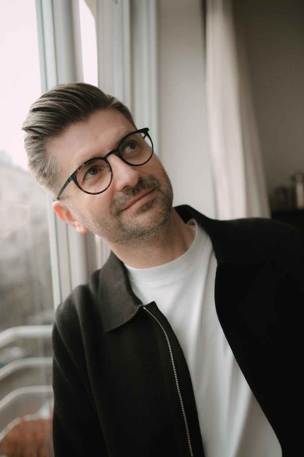 Krzysztof Śmiszek o projekcie ustawy o statusie osoby najbliższej. Do Sejmu trafi w styczniu 2026 roku.