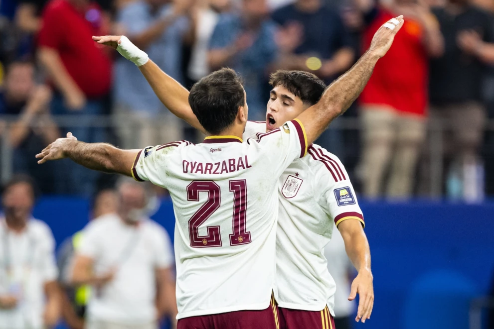 Mikel Oyarzabal w meczu p&oacute;łfinałowym z Francją